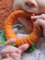 Oli&Carol Прорезыватель Cathy the Carrot — изображение 2