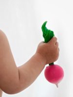 Oli&Carol Прорезыватель Ramona the Radish — изображение 8