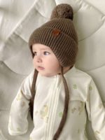 ToucanKids Шапочка вязаная на завязках с помпоном кофе — изображение 2