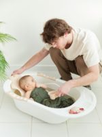 Happy Baby Ванночка для купания с горкой Bath Comfort Sand — изображение 5