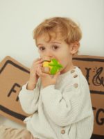 Oli&Carol Машинка-прорезыватель на деревянных колесах Lou the Lemon — изображение 2