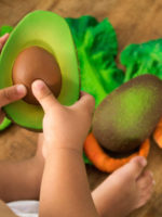 Oli&Carol Прорезыватель Arnold the Avocado — изображение 3