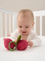 Happy Baby Подвесная игрушка-погремушка Вишенки — изображение 3