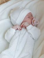 Наследник Выжанова Комплект (комбинезон, шапка) цветочный экрю — изображение 7