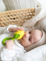 Oli&Carol Погремушка-прорезыватель Lemon Rattle Toy — изображение 2