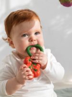 Oli&Carol Погремушка-прорезыватель Tomato Rattle Toy — изображение 2