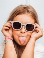 Beaba Солнцезащитные детские очки Square Sunny Gris Velours 4-6 лет — изображение 4