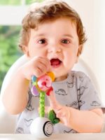 Hape Игрушка-погремушка Светящийся Цветок — изображение 4