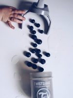 Twistshake Поильник-непроливайка Mini Cup пастельно-серый 230мл — изображение 4