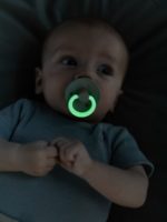 BIBS Пустышка ночная Colour Glow Latex Anatomical Sage 0-6 месяцев — изображение 4