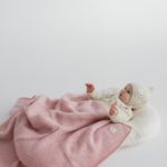 Mimibaby Плед из шерсти мериноса Соты пудровый 90х90см