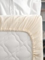 Perina Простыня на резинке Muslin молочная 120х60см — изображение 5
