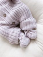 Mimibaby Комплект (комбинезон, шапочка, пинетки) лавандовый — изображение 4