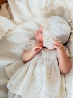 Наследник Выжанова Чепчик с рюшей айвори — изображение 3