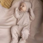 Наследник Выжанова Комплект Нежность (комбинезон, чепчик) пудра