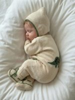 Mimibaby Комплект (комбинезон, шапочка, пинетки) Дино молочный — изображение 3