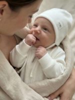Mimibaby Шапочка на завязках из кашкорсе молочная — изображение 3