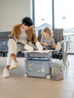 Stokke Чемодан-трансформер JetKids BedBox сиреневый — изображение 6