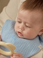 Buba Kids Набор из 3-х слюнявчиков Синяя пастель/нежно-голубой/сливочный — изображение 2