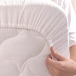 Perina Простыня на резинке Muslin белая 100х70см