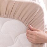Perina Простыня на резинке Muslin латте 100х70см