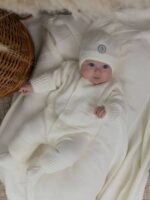 Наследник Выжанова Комплект Бренд (комбинезон, шапка) экрю — изображение 3